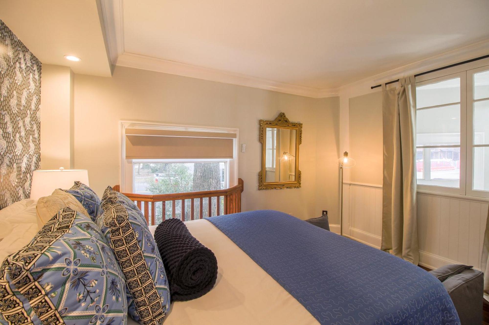 Walk To It All In Downtown, Double King Beds سافانا المظهر الخارجي الصورة